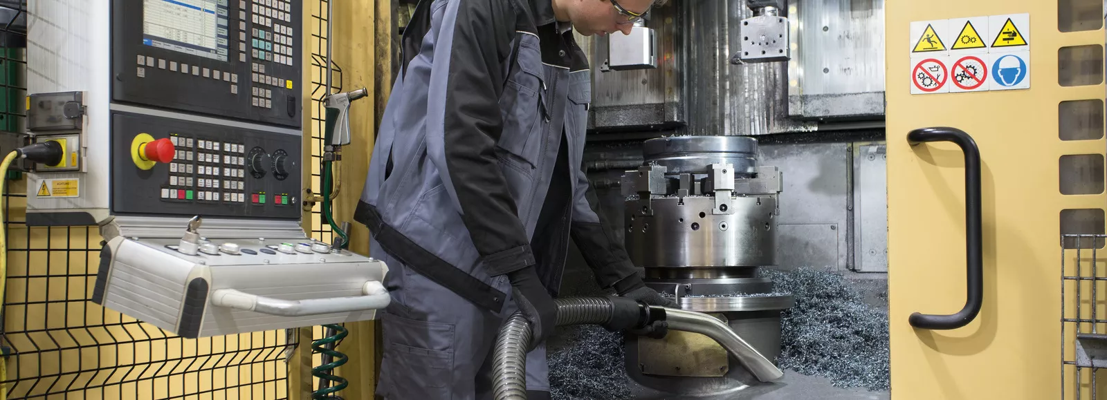 VACUUMING IN METAL PROCESSING