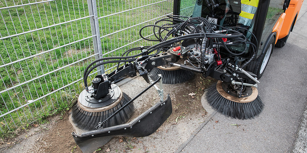 MUNICIPAL IMPLEMENT CARRIERS